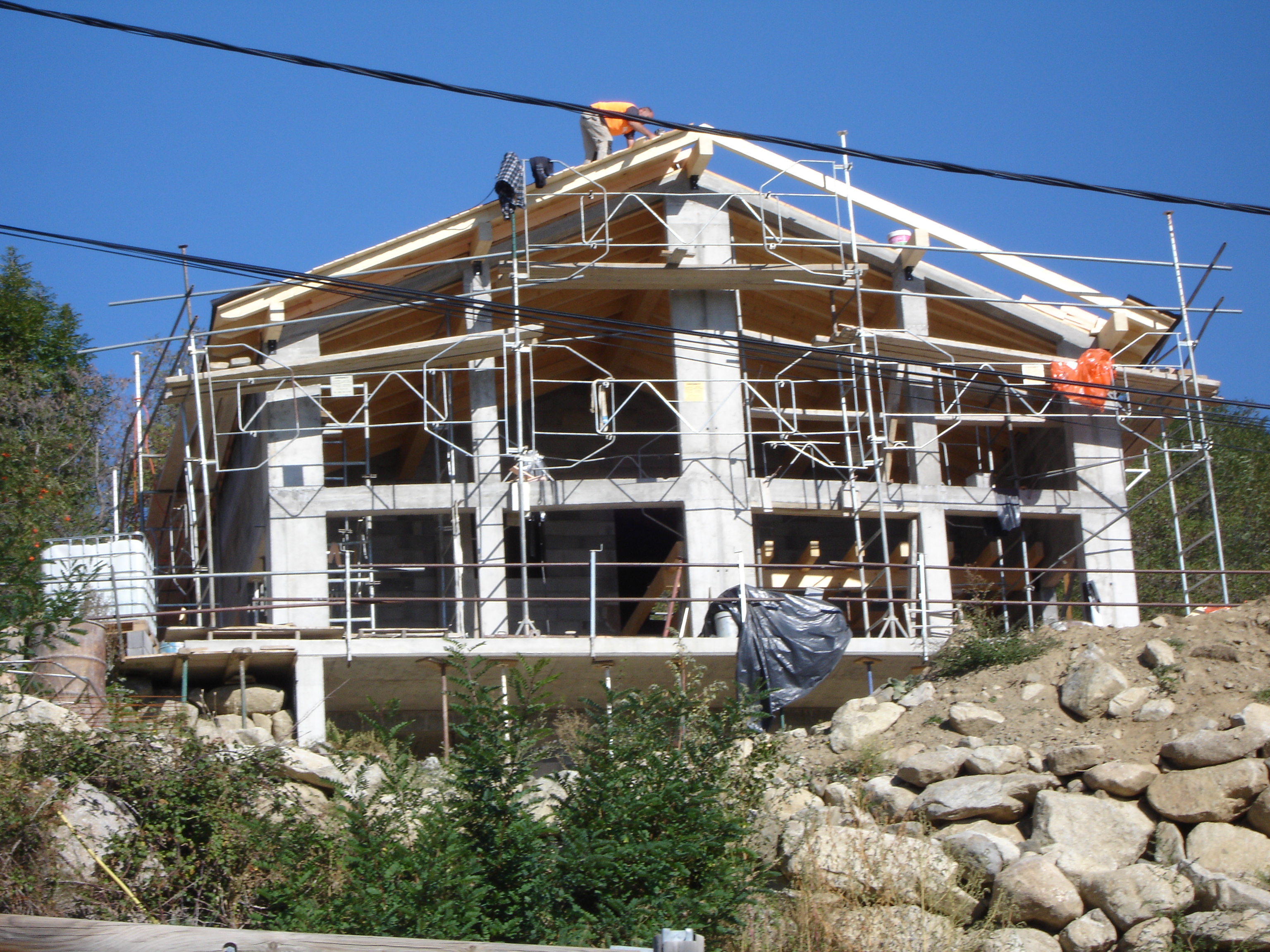 RÉALISATION D’UNE MAISON INDIVIDUELLE SUR LA COMMUNE D ‘ANGOUSTRINE